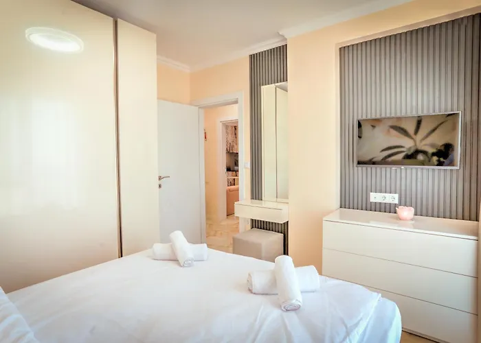 Saint George Апартаменты *