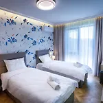 Saint George Apartment *
