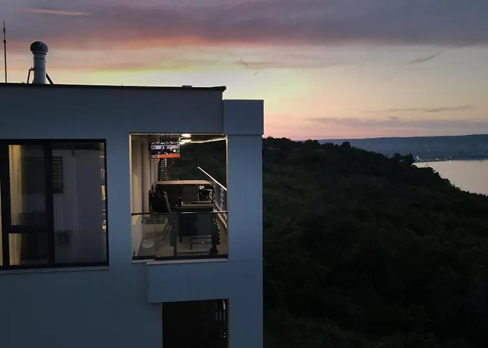 Saint George 公寓 瓦爾納