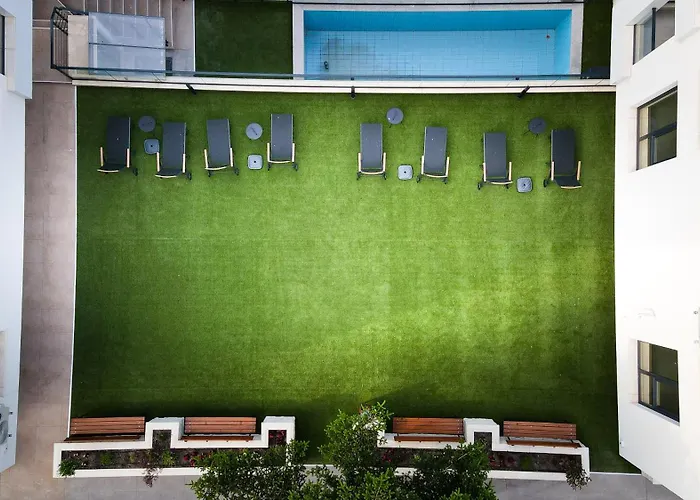 Saint George 公寓 *