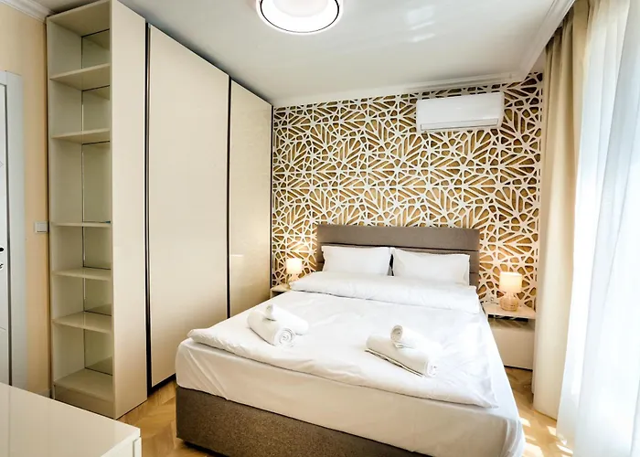 Saint George 公寓 *